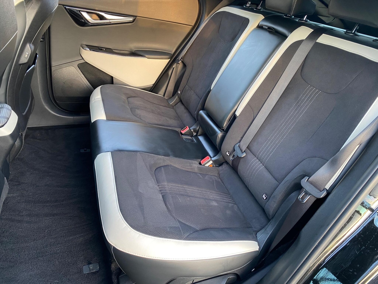 Used Kia EV6 2022 for sale - 76850242: Photo 26