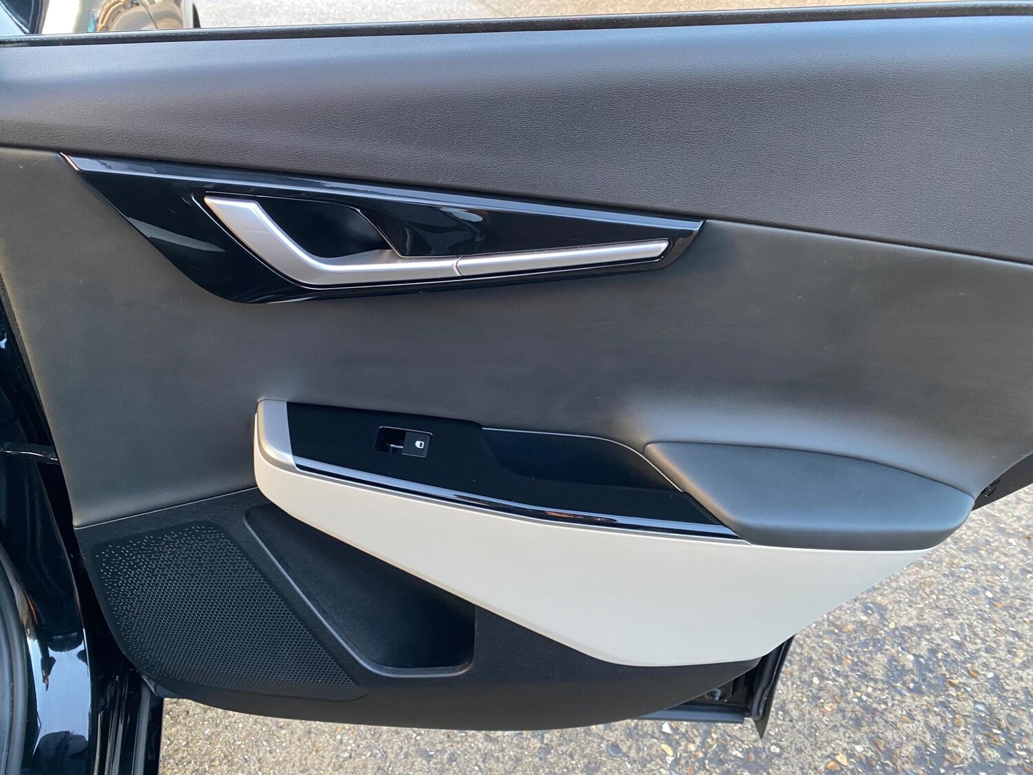 Used Kia EV6 2022 for sale - 76850242: Photo 52