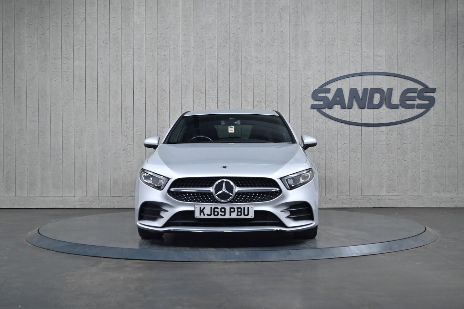 Used Mercedes-Benz A-Class 2020 for sale - 76026393: Photo 2