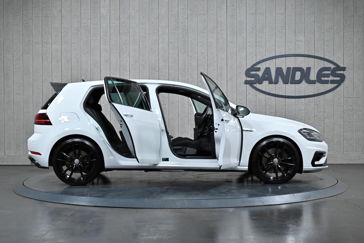 Used Volkswagen Golf 2017 for sale - 76538711: Photo 10