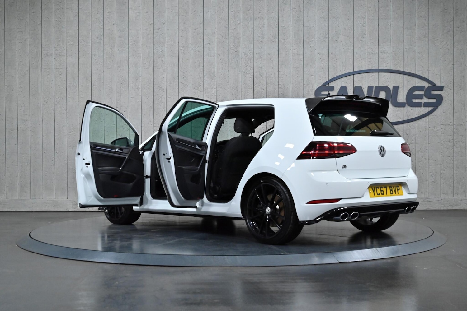 Used Volkswagen Golf 2017 for sale - 76538711: Photo 11