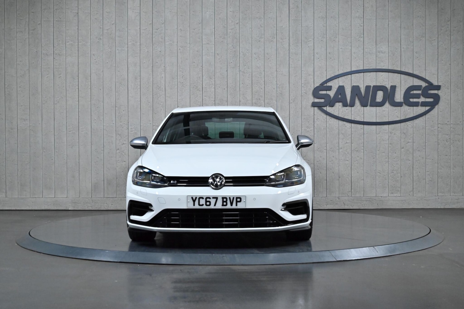 Used Volkswagen Golf 2017 for sale - 76538711: Photo 2