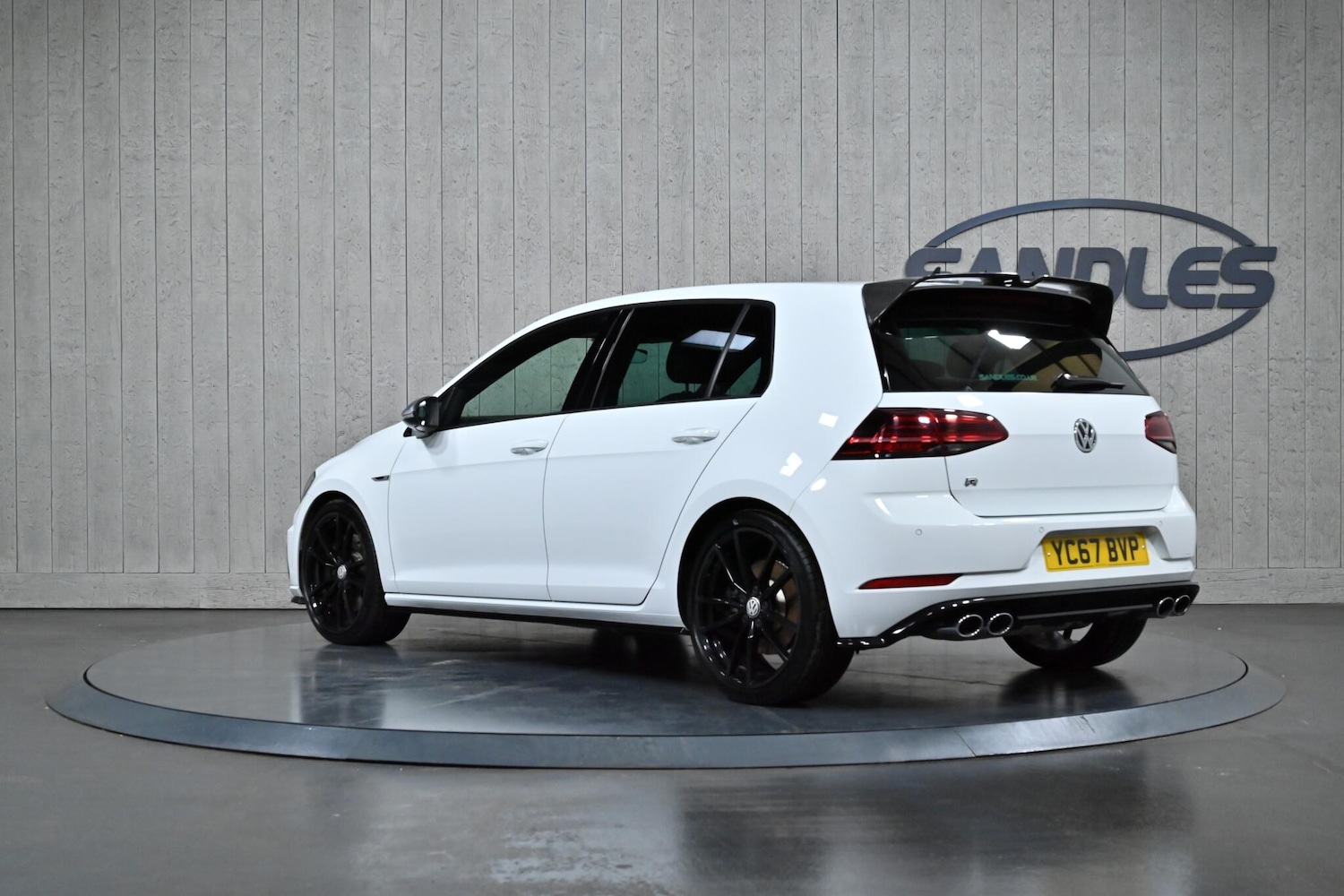 Used Volkswagen Golf 2017 for sale - 76538711: Photo 4