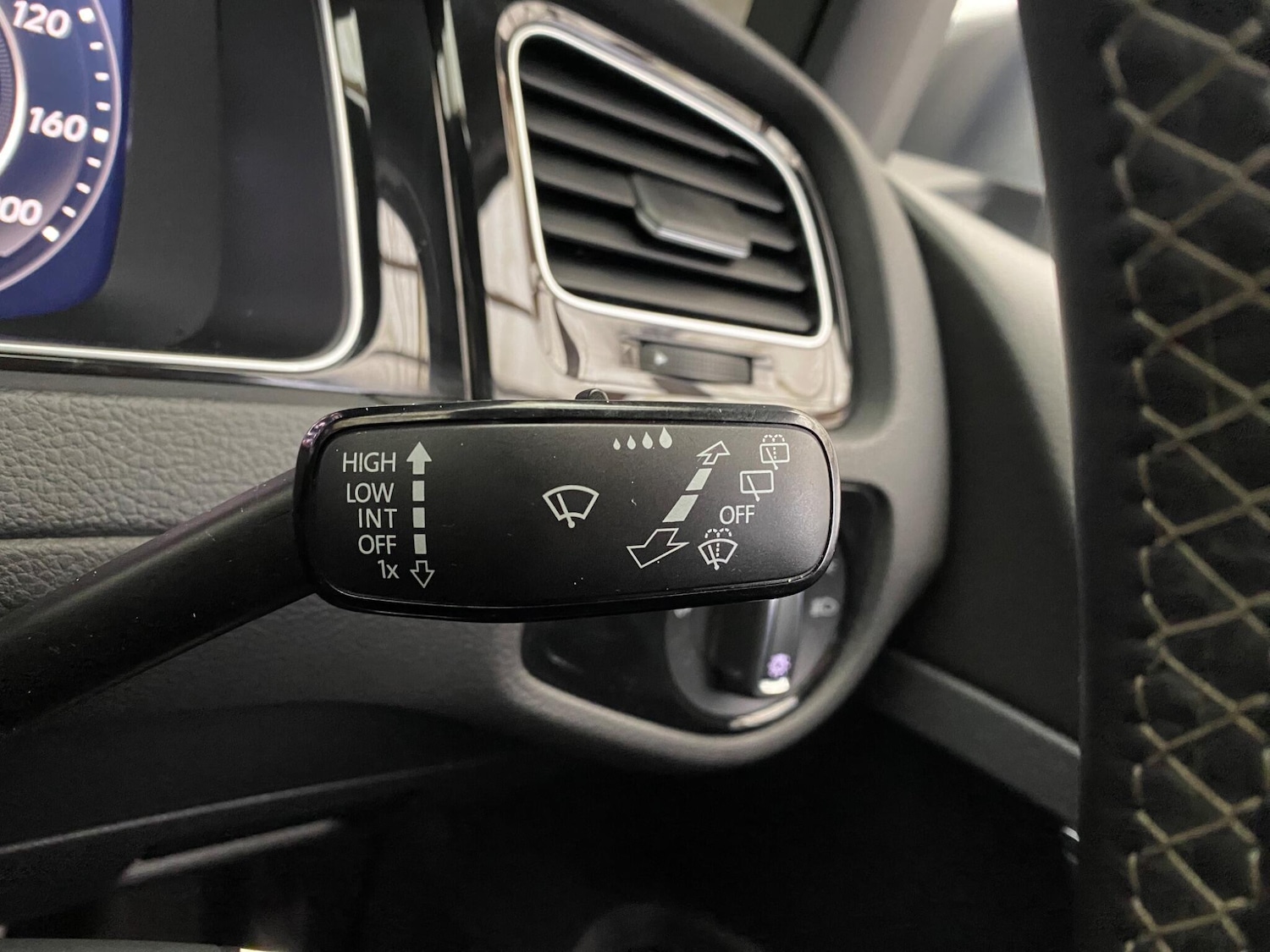 Used Volkswagen Golf 2017 for sale - 76538711: Photo 47