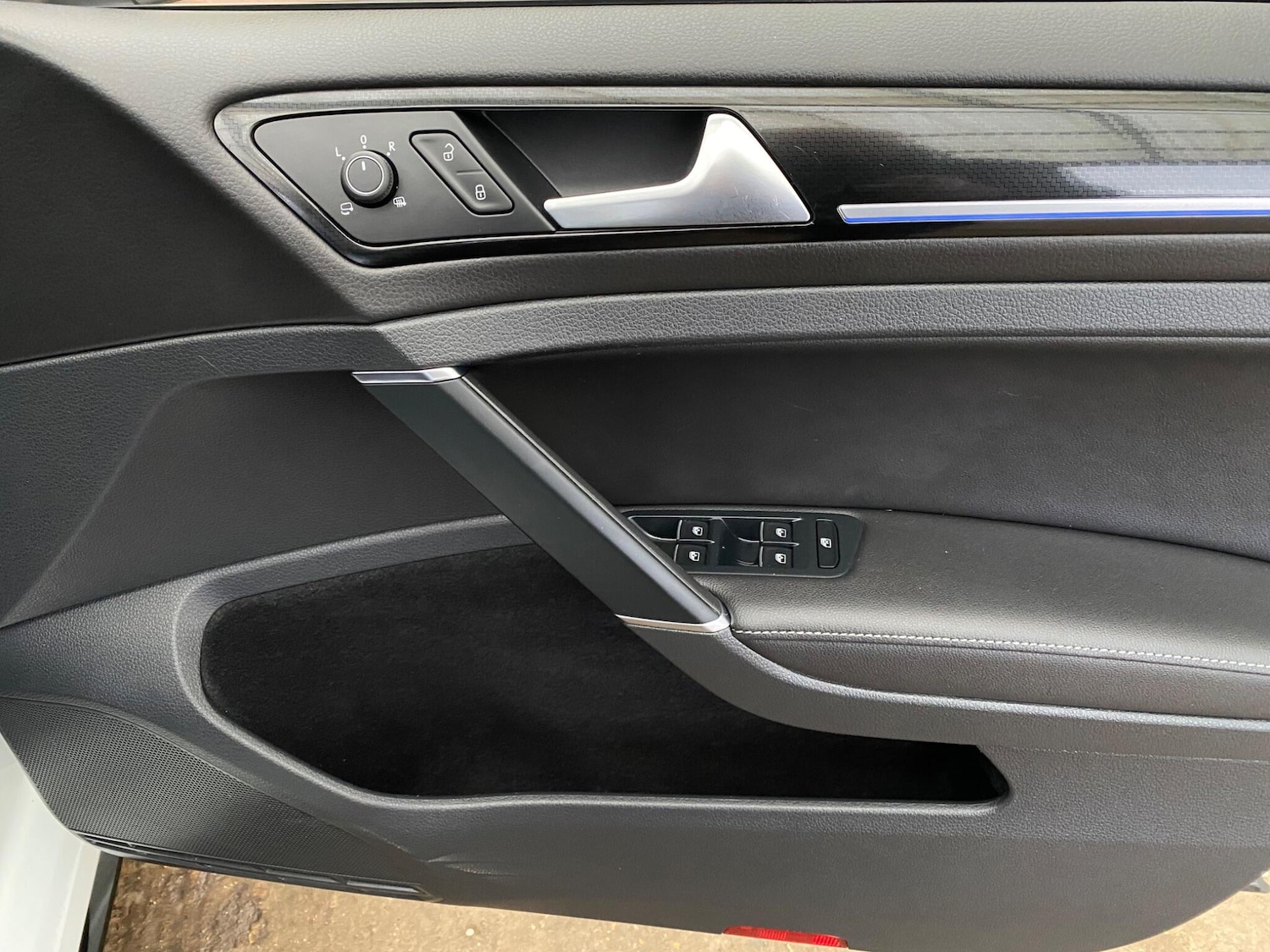 Used Volkswagen Golf 2017 for sale - 76538711: Photo 53