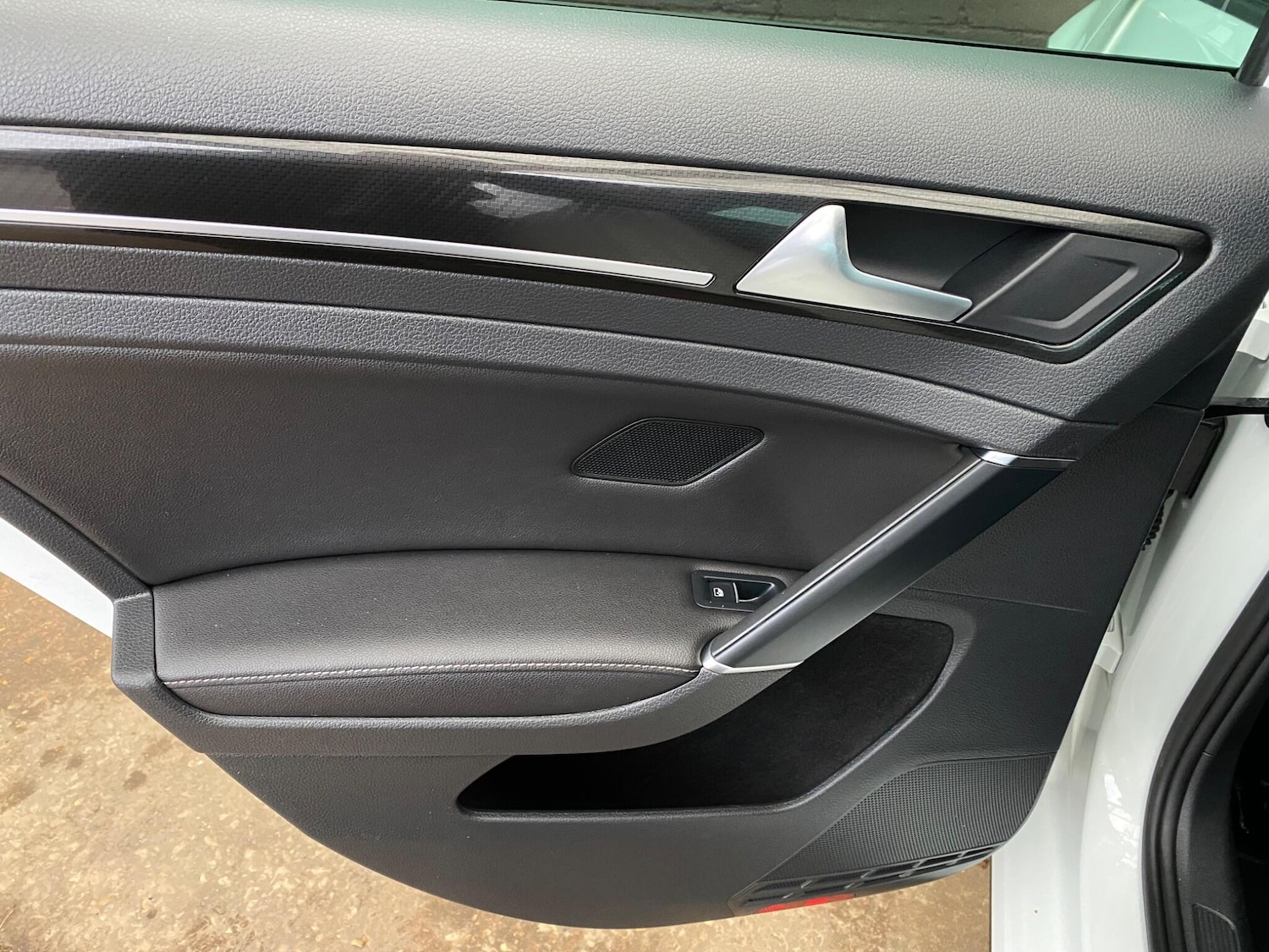 Used Volkswagen Golf 2017 for sale - 76538711: Photo 54