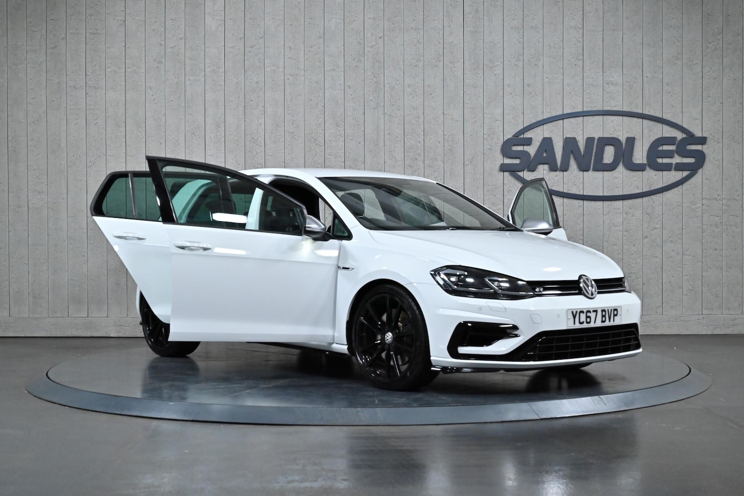 Used Volkswagen Golf 2017 for sale - 76538711: Photo 8