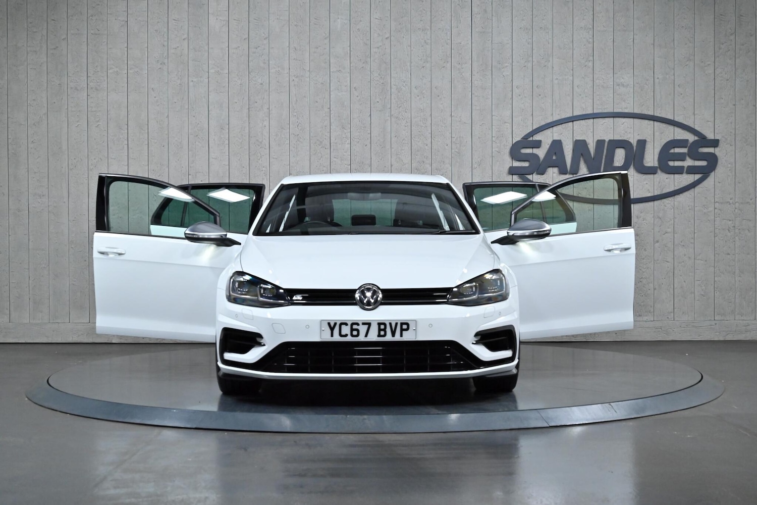 Used Volkswagen Golf 2017 for sale - 76538711: Photo 9