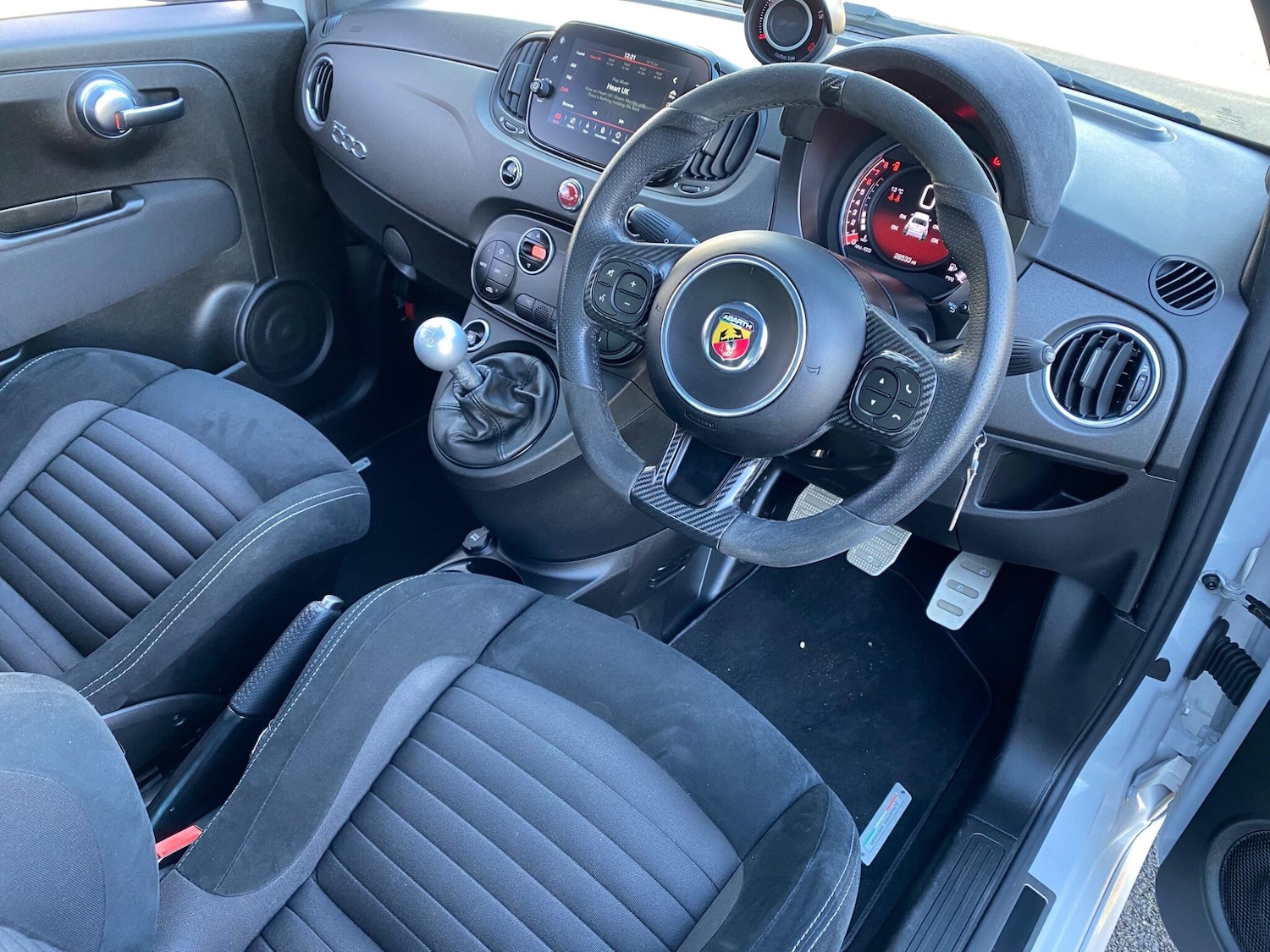 Used Abarth 595 2022 for sale - 76832748: Photo 28