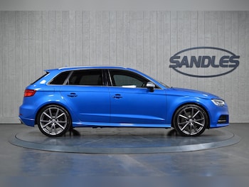 Used Audi A3 2017 for sale - 76990002: Photo