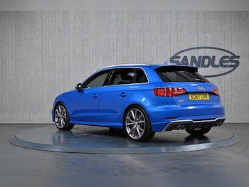 Used Audi A3 2017 for sale - 76990002: Photo