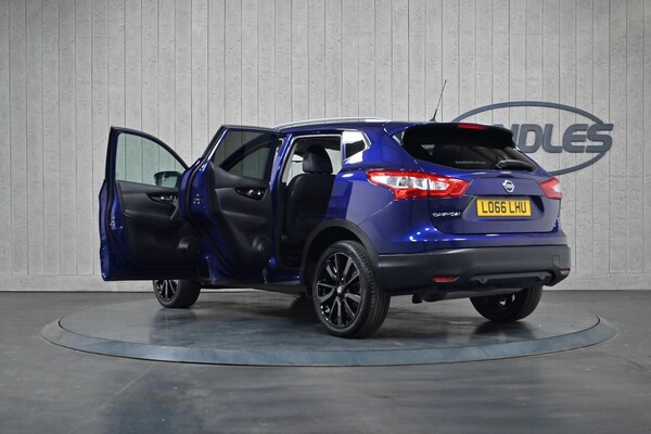Used Nissan Qashqai 2016 for sale - 75707833: Photo 11