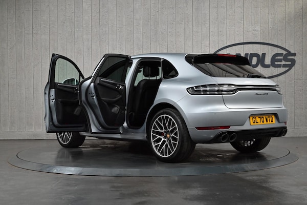 Used Porsche Macan 2020 for sale - 73118763: Photo 11