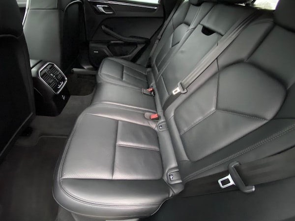 Used Porsche Macan 2020 for sale - 73118763: Photo 29
