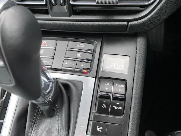 Used Porsche Macan 2020 for sale - 73118763: Photo 41