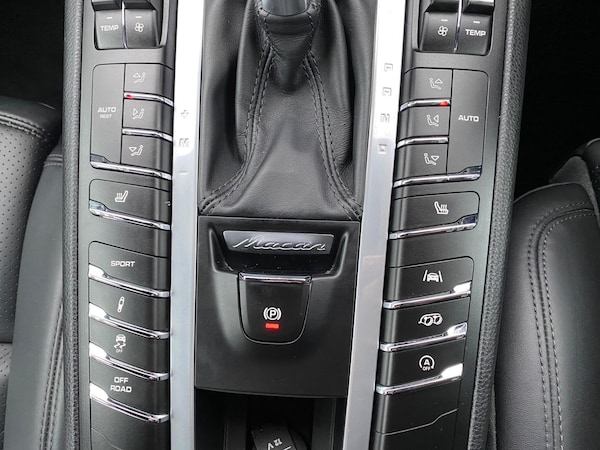 Used Porsche Macan 2020 for sale - 73118763: Photo 42