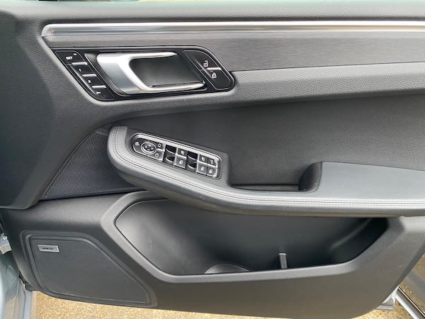 Used Porsche Macan 2020 for sale - 73118763: Photo 51
