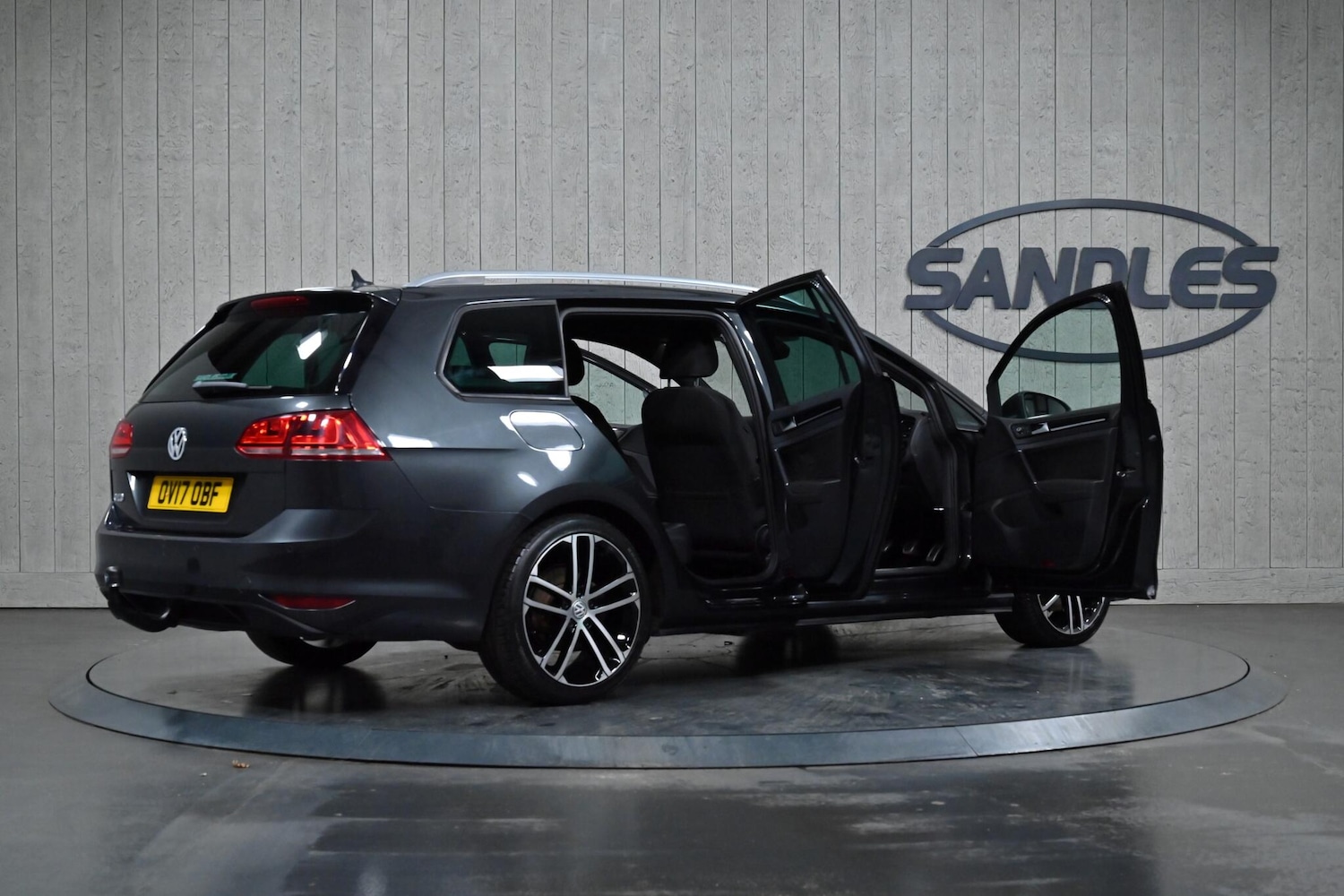 Used Volkswagen Golf 2017 for sale - 76727230: Photo 14