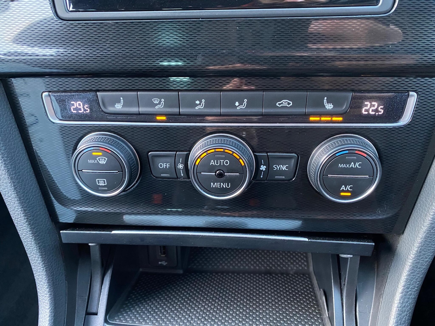 Used Volkswagen Golf 2017 for sale - 76727230: Photo 34