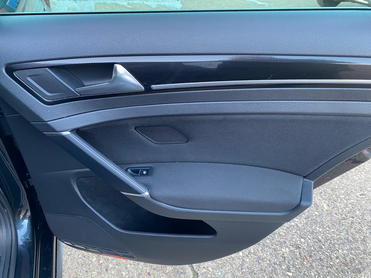 Used Volkswagen Golf 2017 for sale - 76727230: Photo 49