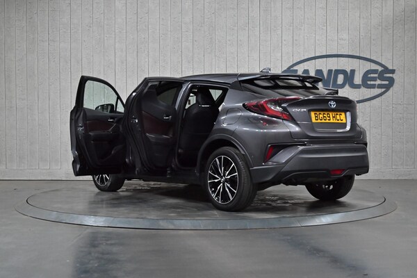 Used Toyota C-HR 2019 for sale - 74799534: Photo 11