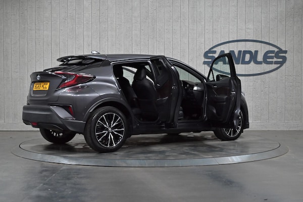 Used Toyota C-HR 2019 for sale - 74799534: Photo 13