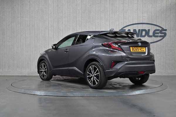 Used Toyota C-HR 2019 for sale - 74799534: Photo 4