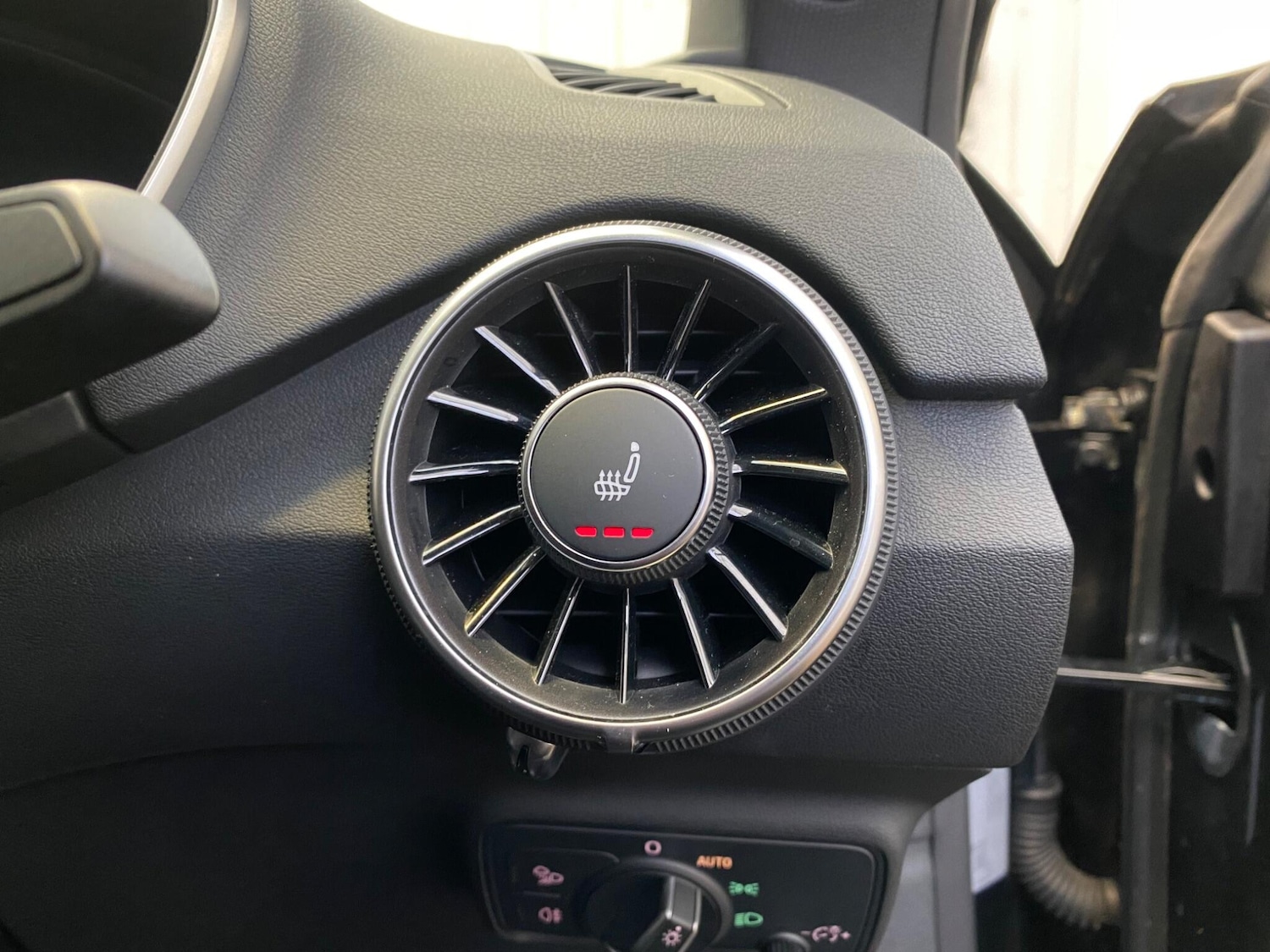 Used Audi TT 2021 for sale - 77120709: Photo 46