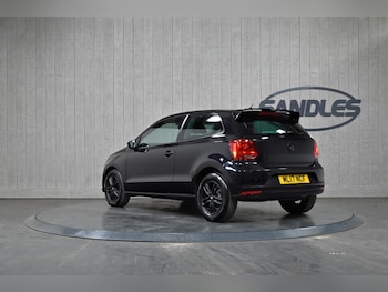 Used Volkswagen Polo 2017 for sale - 77807942: Photo