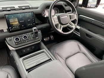 Used Land Rover Defender 2023 for sale - 79228297: Photo