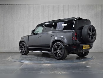 Used Land Rover Defender 2023 for sale - 79228297: Photo
