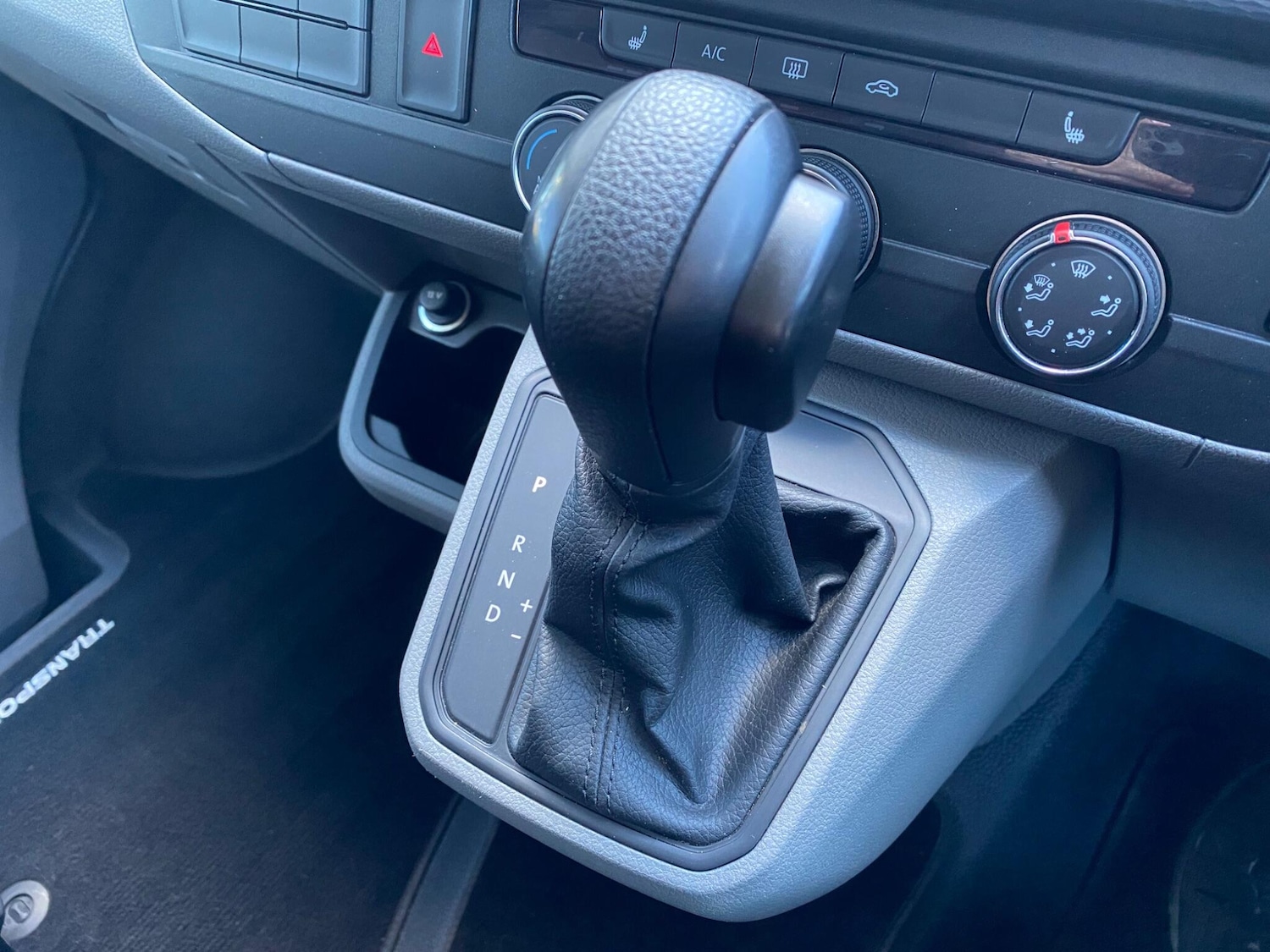 Used Volkswagen Transporter 2021 for sale - 78048259: Photo 38