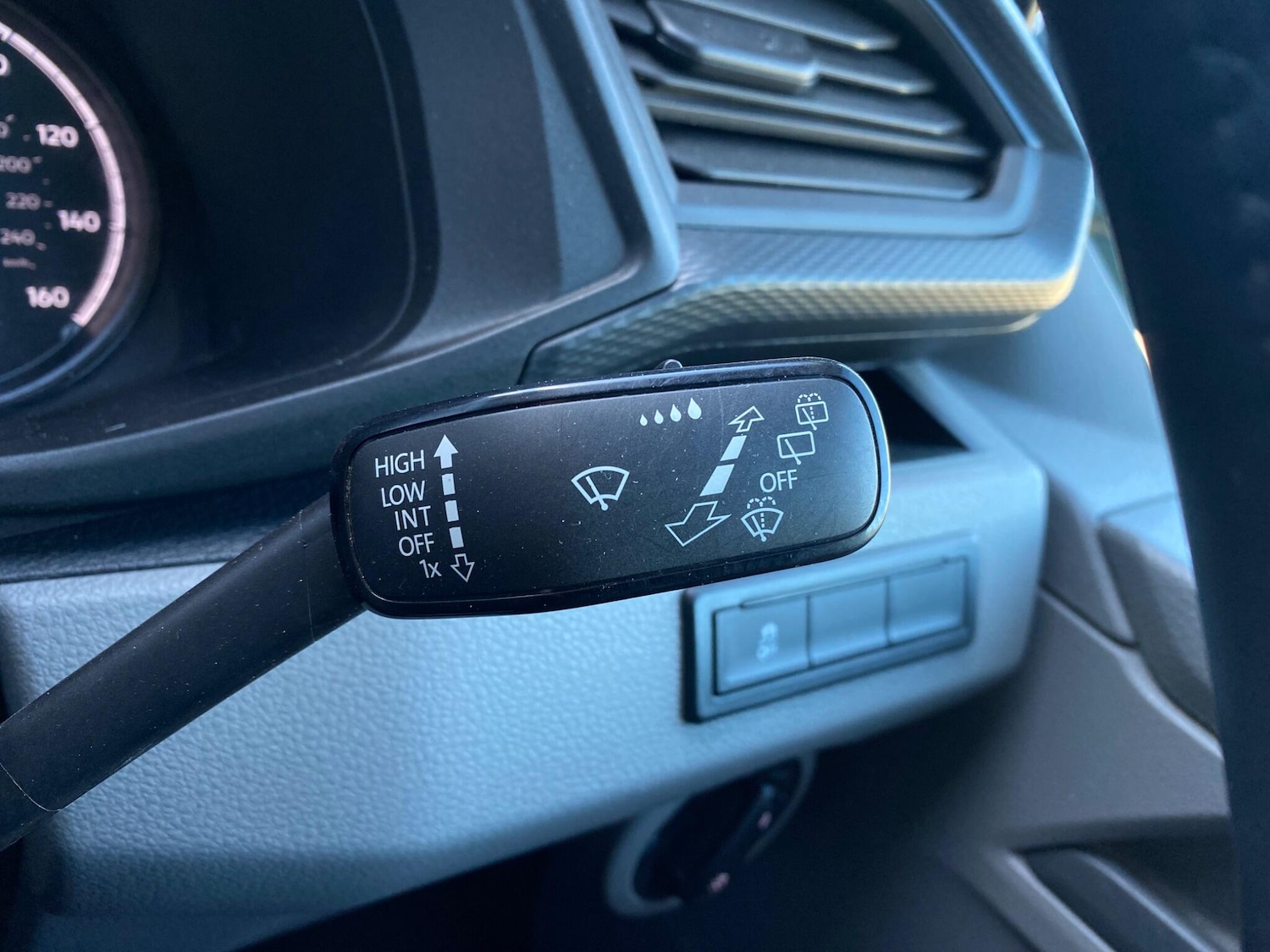 Used Volkswagen Transporter 2021 for sale - 78048259: Photo 42