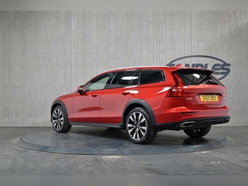 Used Volvo V60 Cross Country 2021 for sale - 78577453: Photo