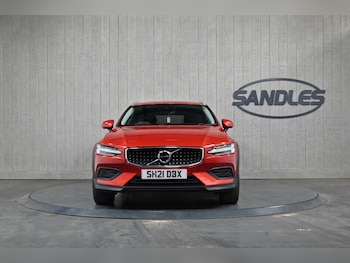 Used Volvo V60 Cross Country 2021 for sale - 78577453: Photo