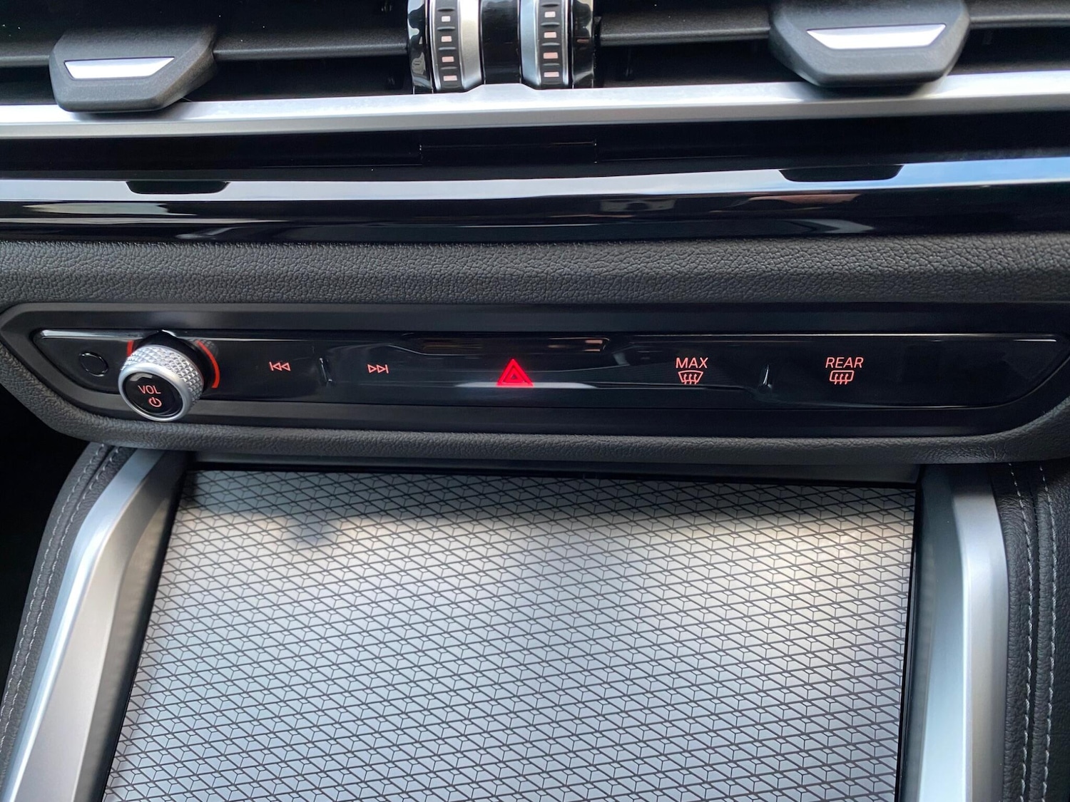 Used BMW i4 2022 for sale - 76620000: Photo 38