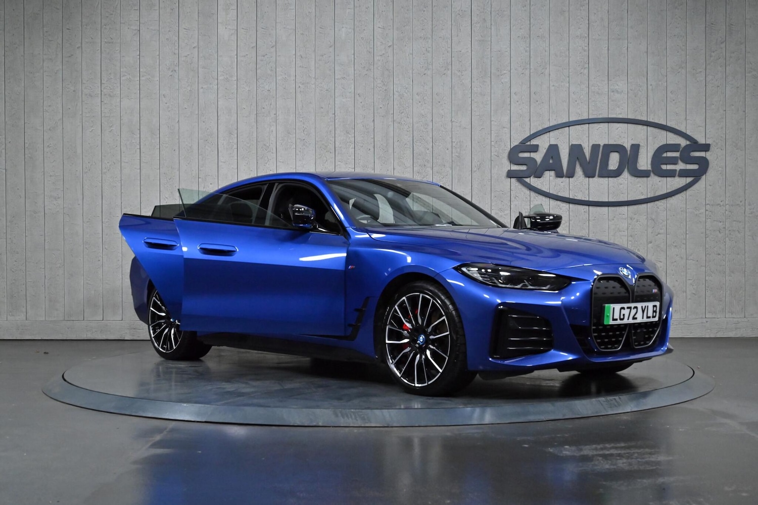 Used BMW i4 2022 for sale - 76620000: Photo 9