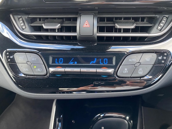Used Toyota C-HR 2019 for sale - 74725768: Photo 35