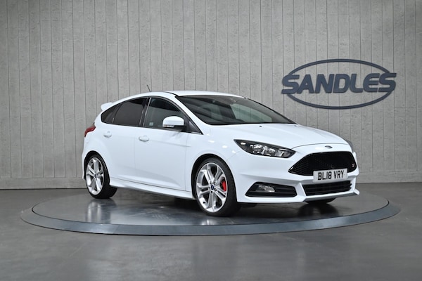 Used Ford Focus 2018 for sale - 75363939: Photo 1