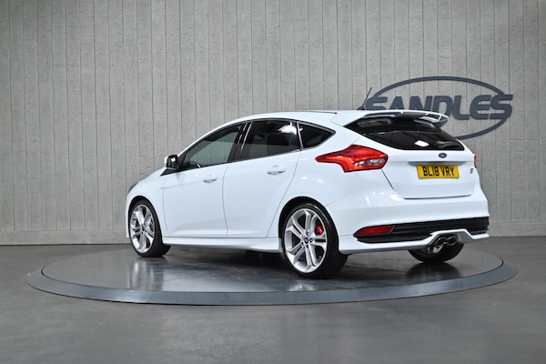 Used Ford Focus 2018 for sale - 75363939: Photo 4