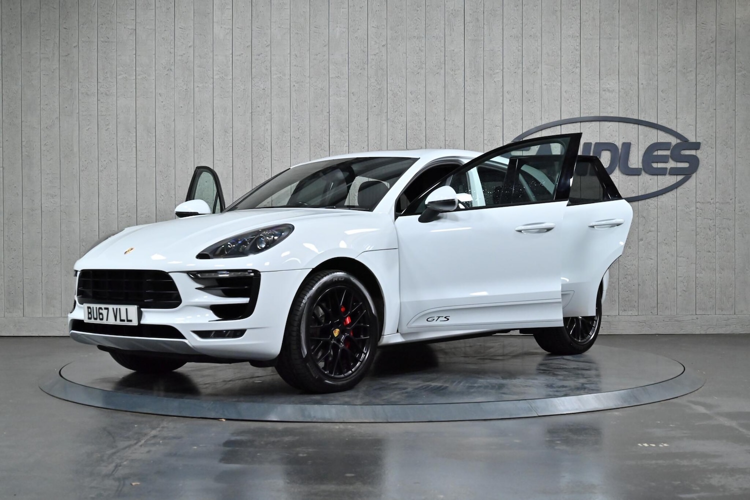 Used Porsche Macan 2017 for sale - 76913388: Photo 15
