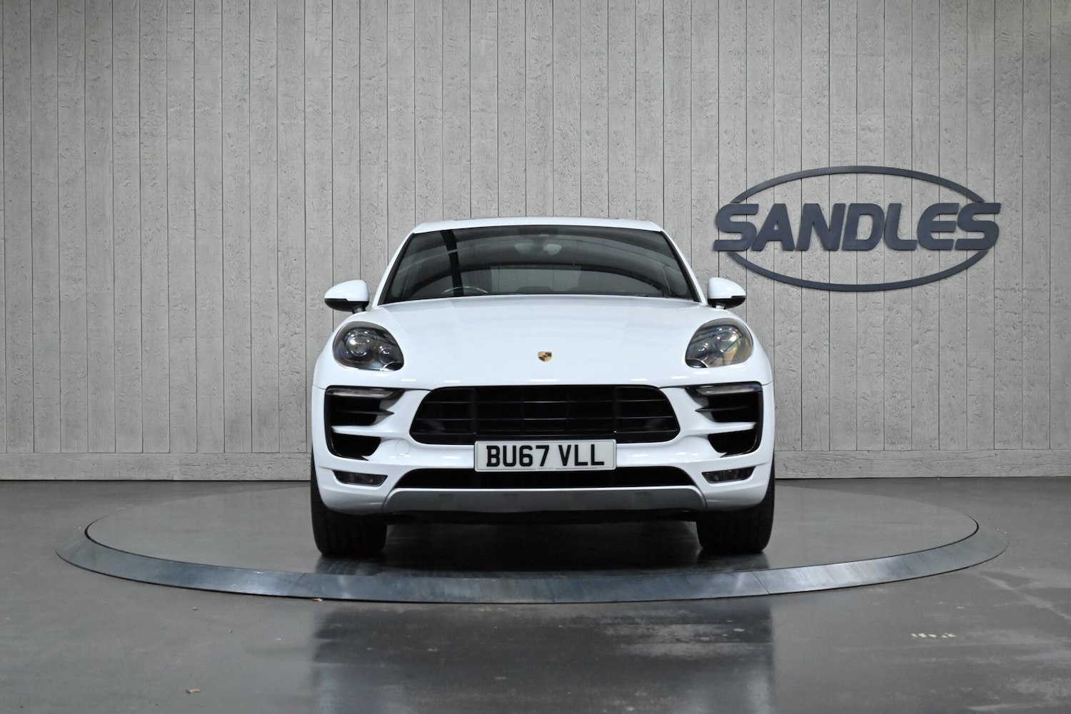 Used Porsche Macan 2017 for sale - 76913388: Photo 2