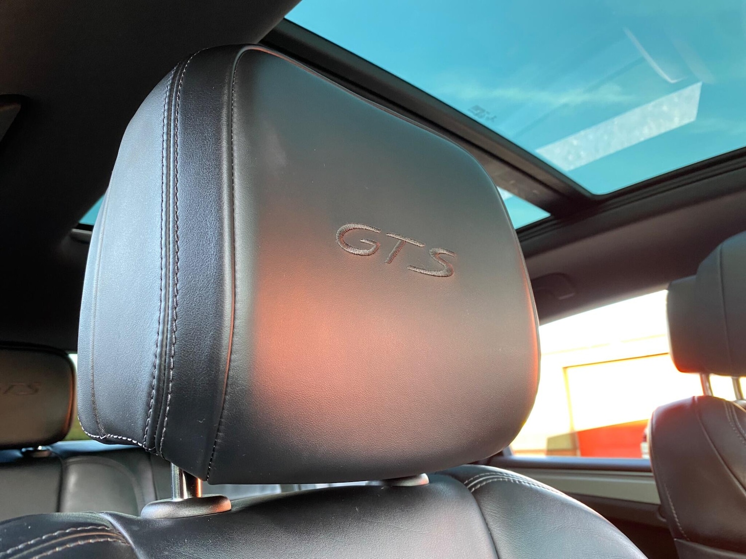 Used Porsche Macan 2017 for sale - 76913388: Photo 28