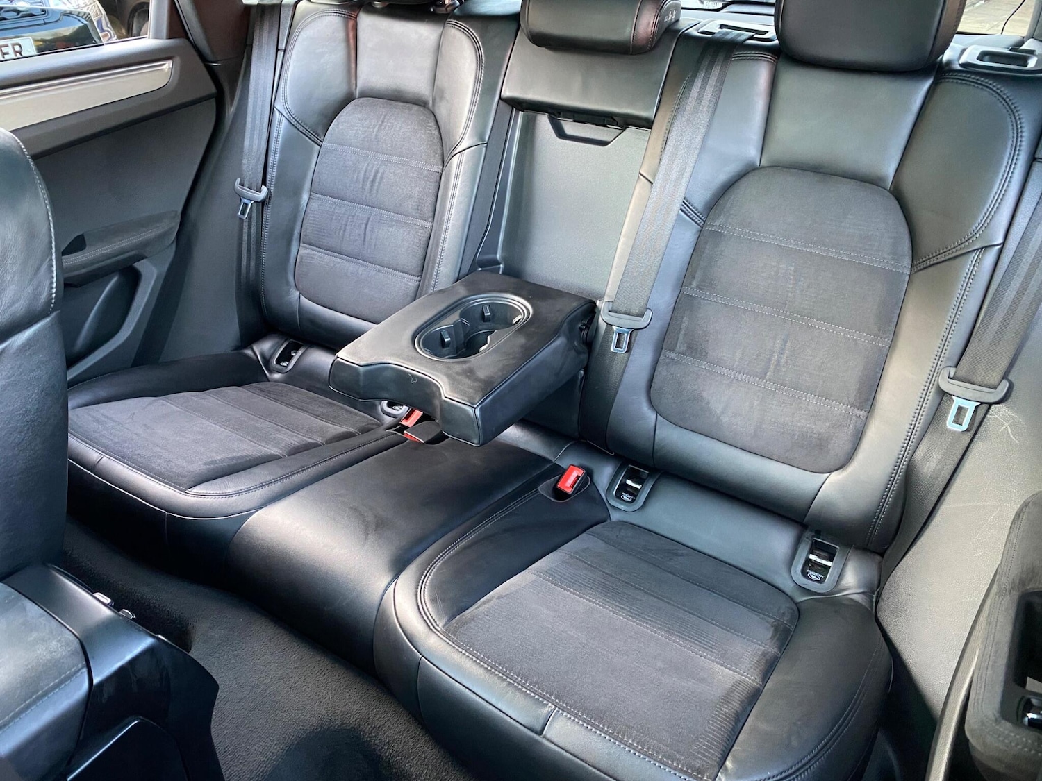 Used Porsche Macan 2017 for sale - 76913388: Photo 30