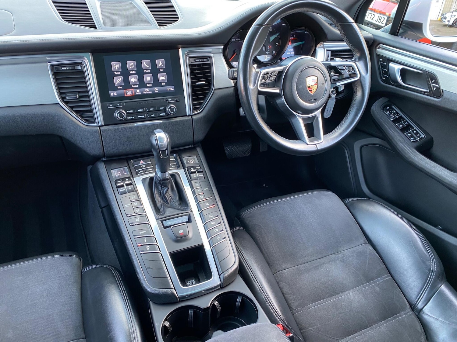 Used Porsche Macan 2017 for sale - 76913388: Photo 31