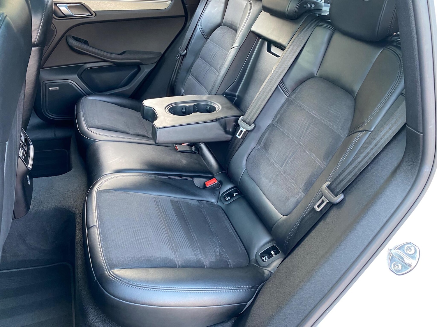 Used Porsche Macan 2017 for sale - 76913388: Photo 33