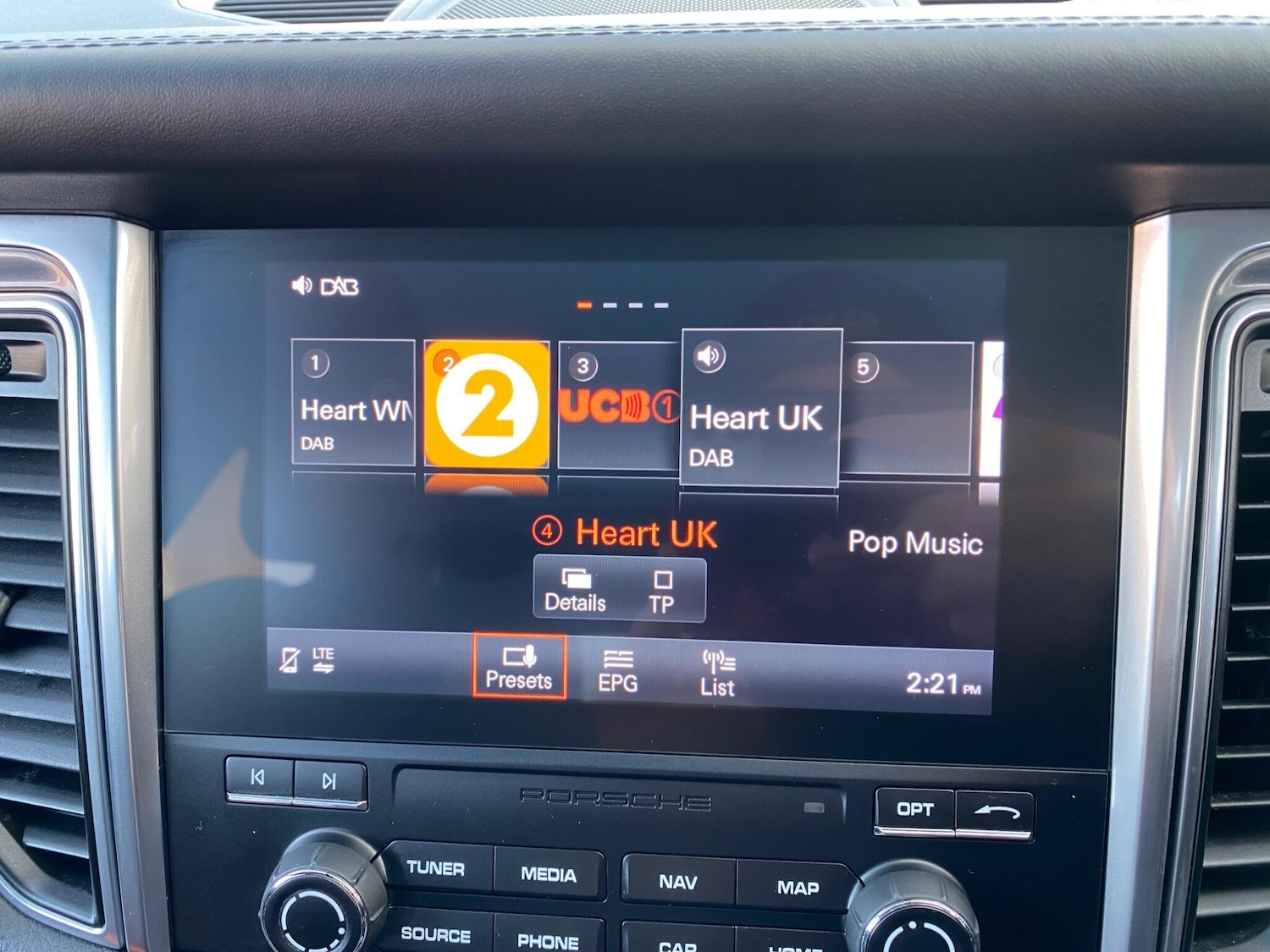 Used Porsche Macan 2017 for sale - 76913388: Photo 36