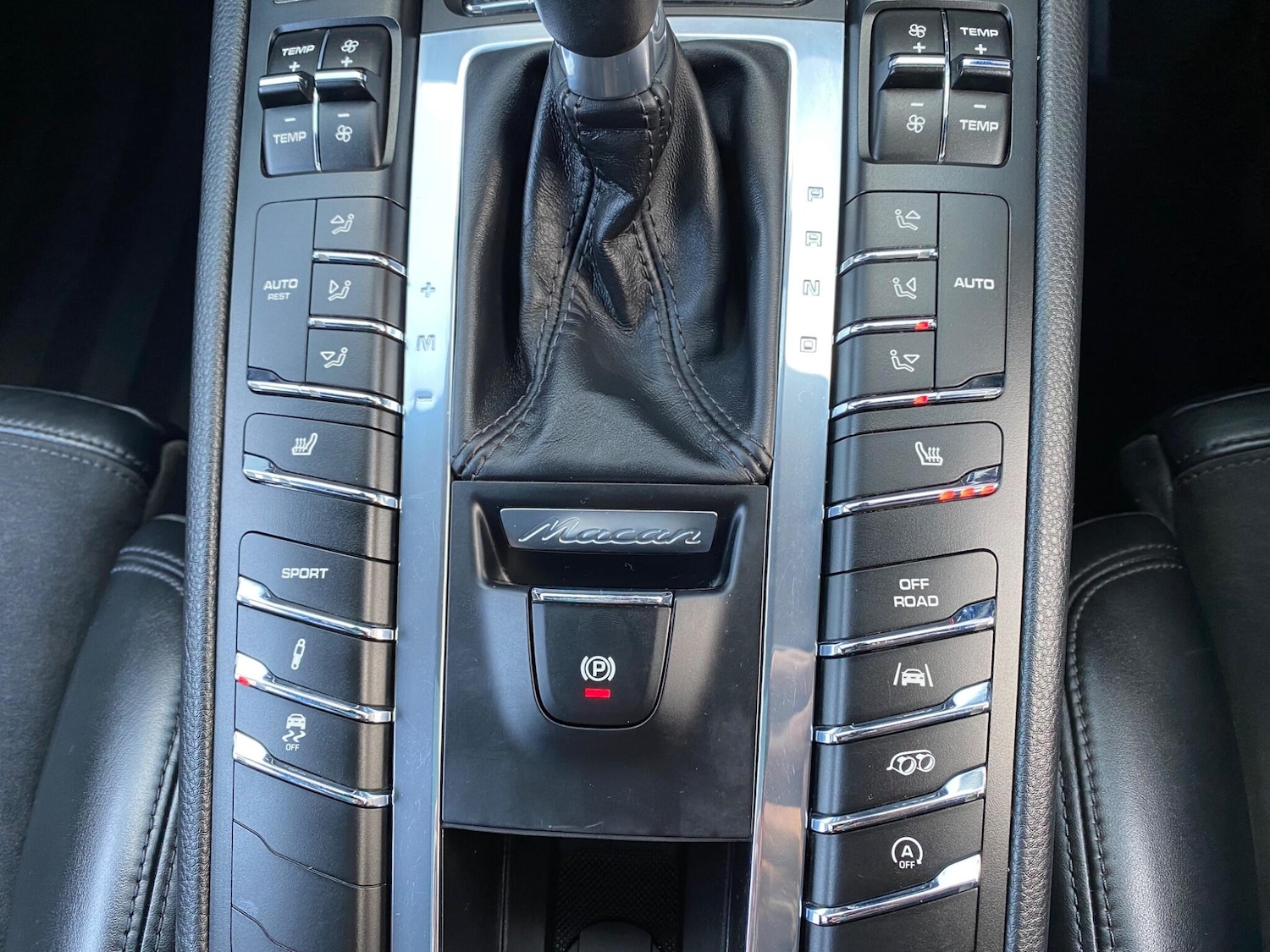 Used Porsche Macan 2017 for sale - 76913388: Photo 42