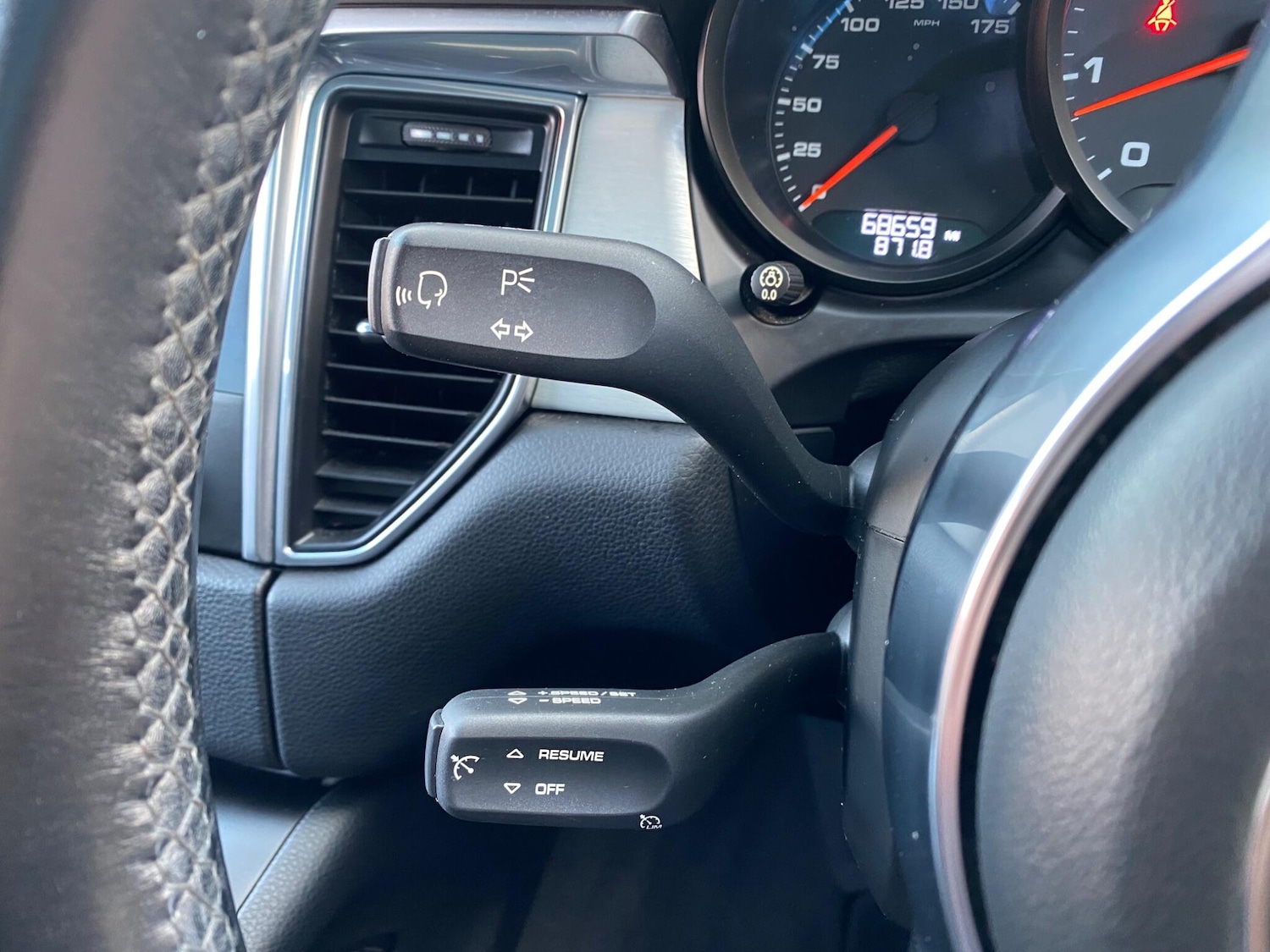 Used Porsche Macan 2017 for sale - 76913388: Photo 46