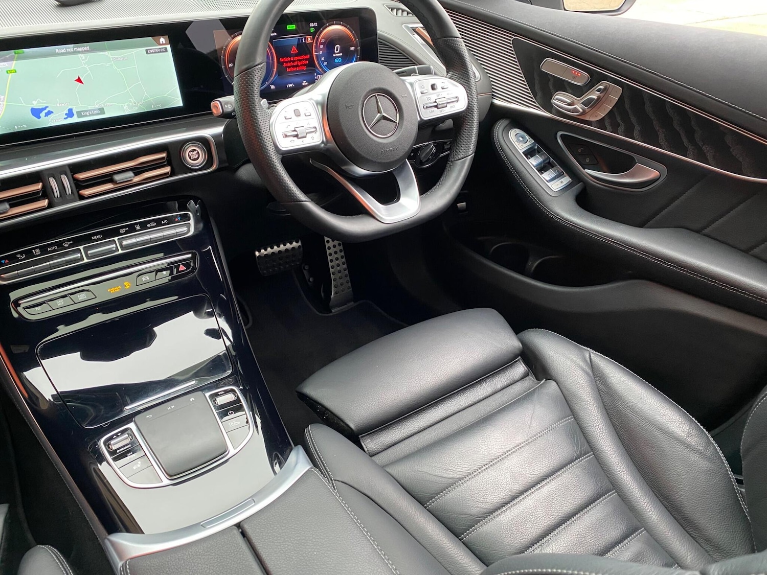 Used Mercedes-Benz EQC 2023 for sale - 77291088: Photo 2